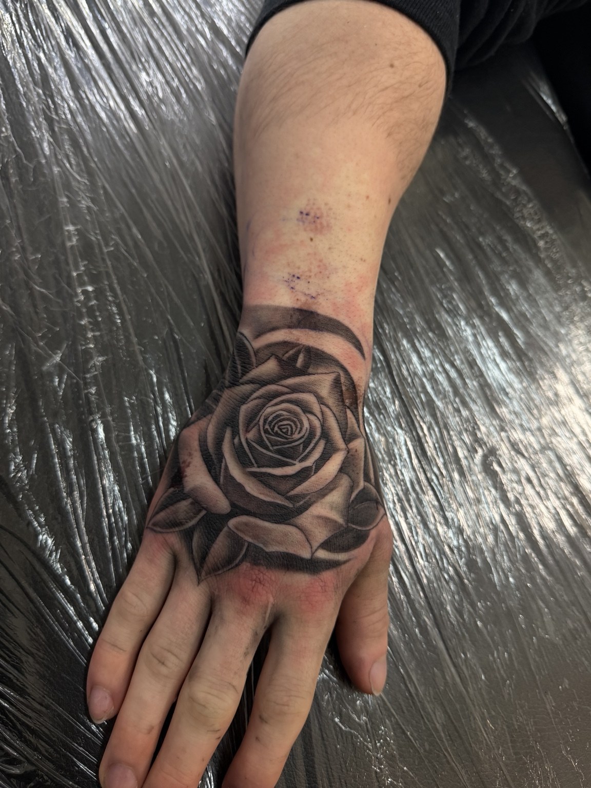 Rose Hand